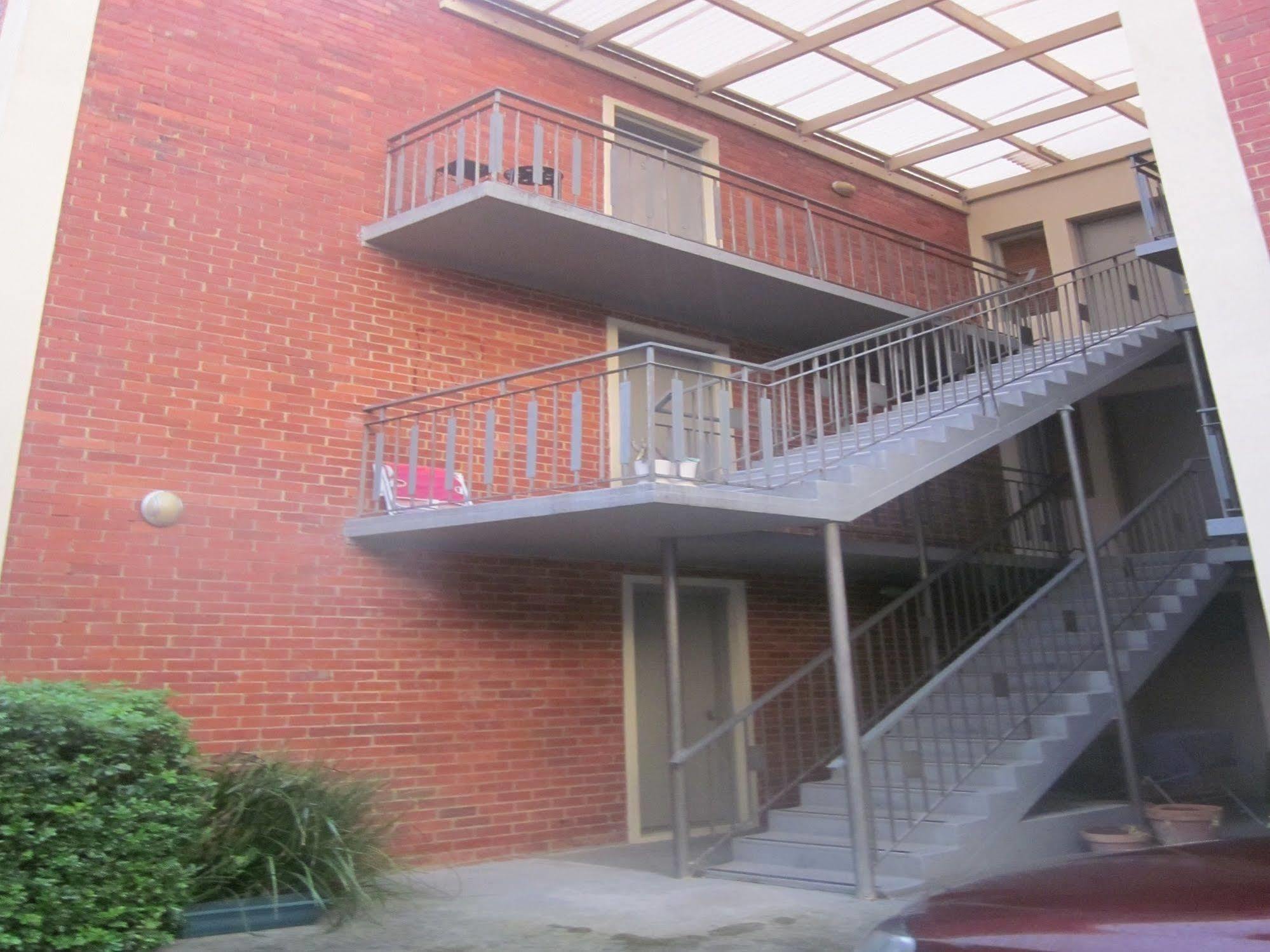 Position Perfect Carlton Daire Melbourne Dış mekan fotoğraf